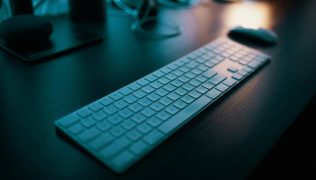 pexels-joshsorenson-1714205